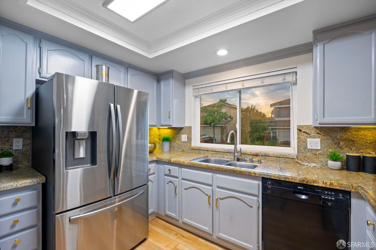 1806 Evalane Way Concord, CA 94519 - Photo 23 of 81 a kitchen with stainless steel appliances a refrigerator and a sink
