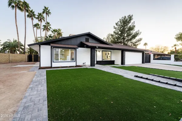 $3,500 | 1743 West Butler Drive, Phoenix, AZ 85021