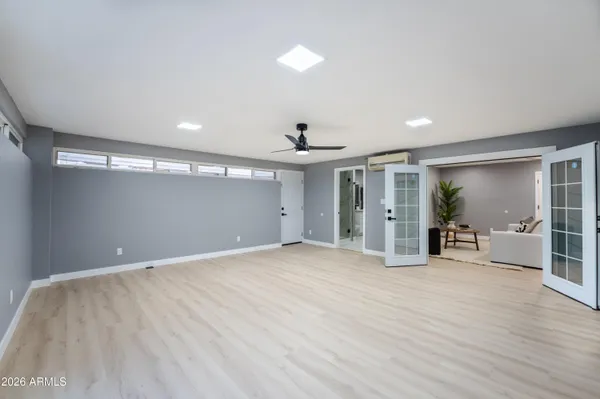 $3,500 | 1743 West Butler Drive, Phoenix, AZ 85021