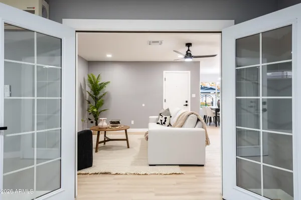 $3,500 | 1743 West Butler Drive, Phoenix, AZ 85021