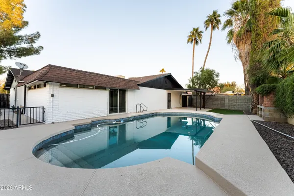 $3,500 | 1743 West Butler Drive, Phoenix, AZ 85021