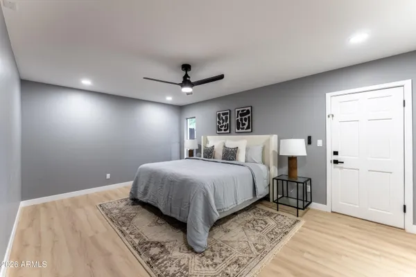 $3,500 | 1743 West Butler Drive, Phoenix, AZ 85021