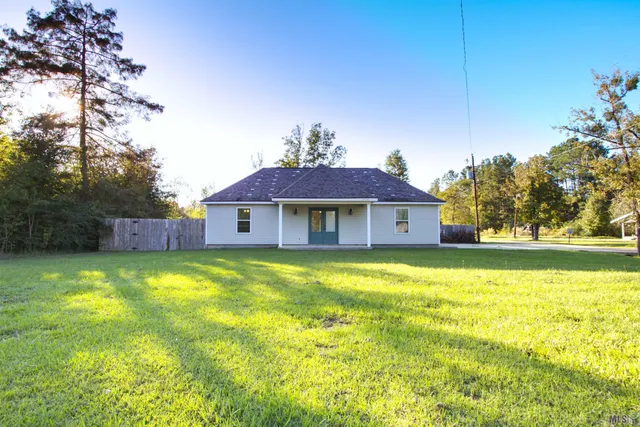 $200,000 | 25090 D Hutchinson Road, Holden, LA 70744