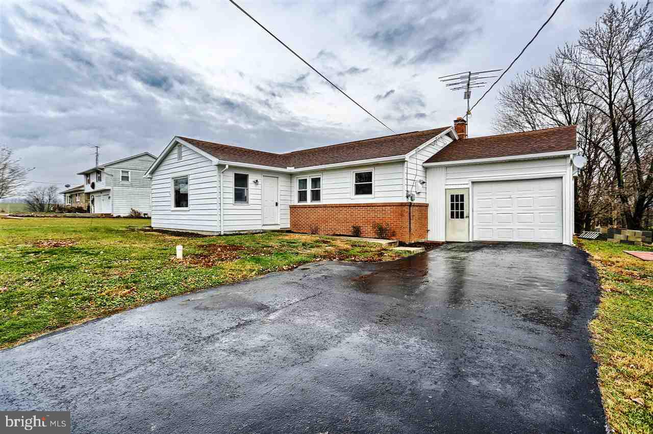 2205 Smith Station Road Spring Grove, PA 17362 - Photo 2 of 35