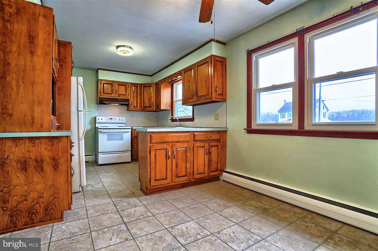 2205 Smith Station Road Spring Grove, PA 17362 - Photo 12 of 35