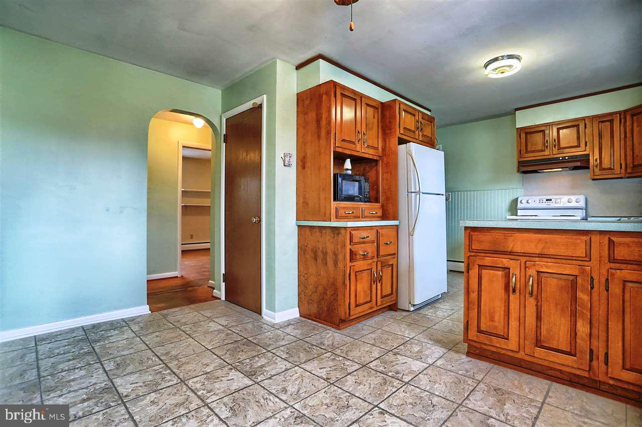 2205 Smith Station Road Spring Grove, PA 17362 - Photo 13 of 35