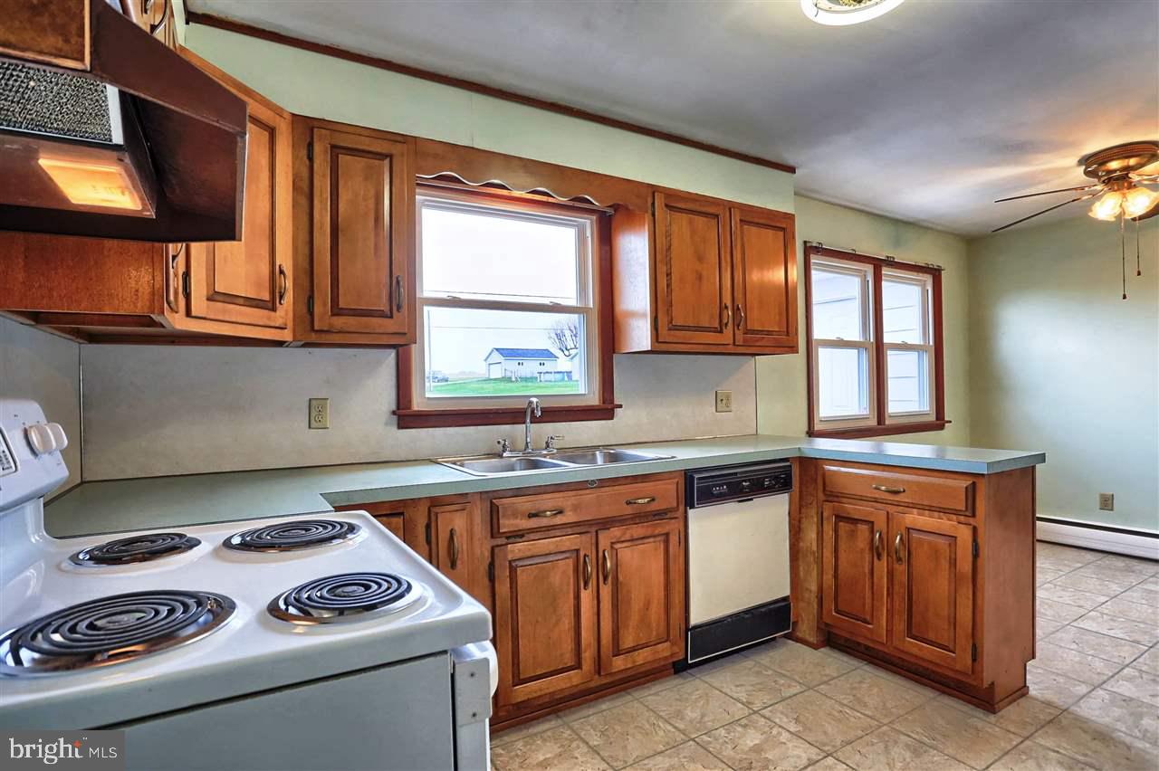2205 Smith Station Road Spring Grove, PA 17362 - Photo 16 of 35