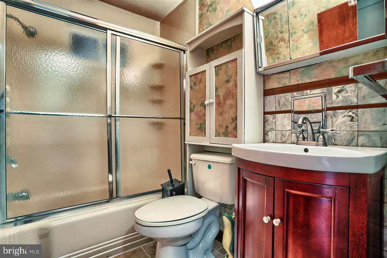 2205 Smith Station Road Spring Grove, PA 17362 - Photo 18 of 35