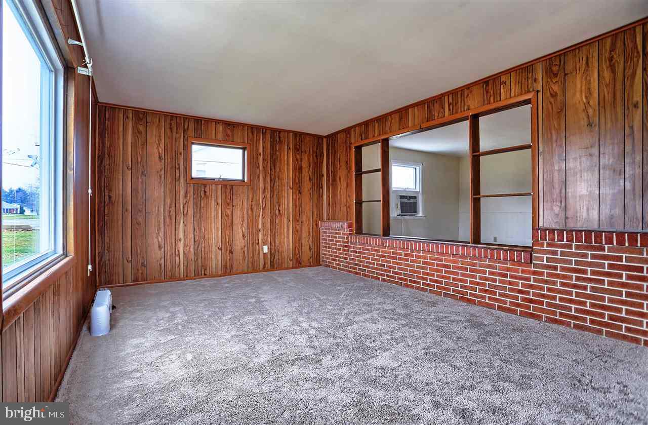 2205 Smith Station Road Spring Grove, PA 17362 - Photo 5 of 35