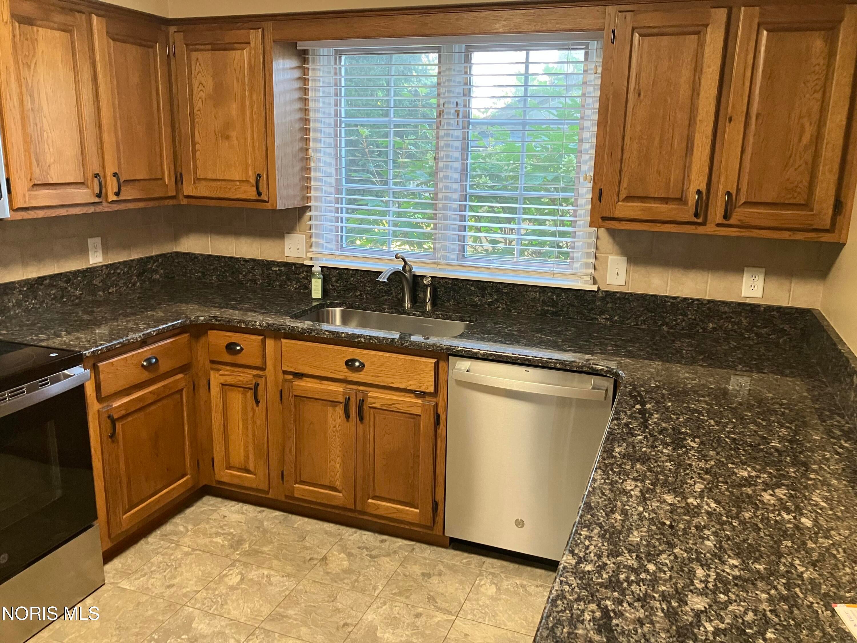 29301 Bates Road, Unit 29301 Perrysburg, OH 43551 - Photo 23 of 28 Gallery Image 23