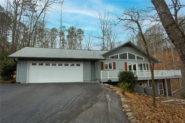 $570,000 | 21 Starboard Tack Drive, Salem, SC 29676