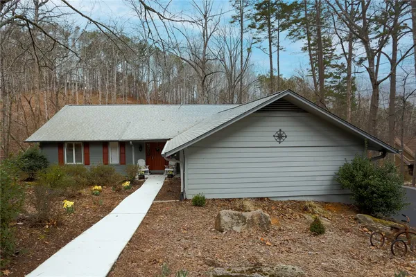 $570,000 | 21 Starboard Tack Drive, Salem, SC 29676