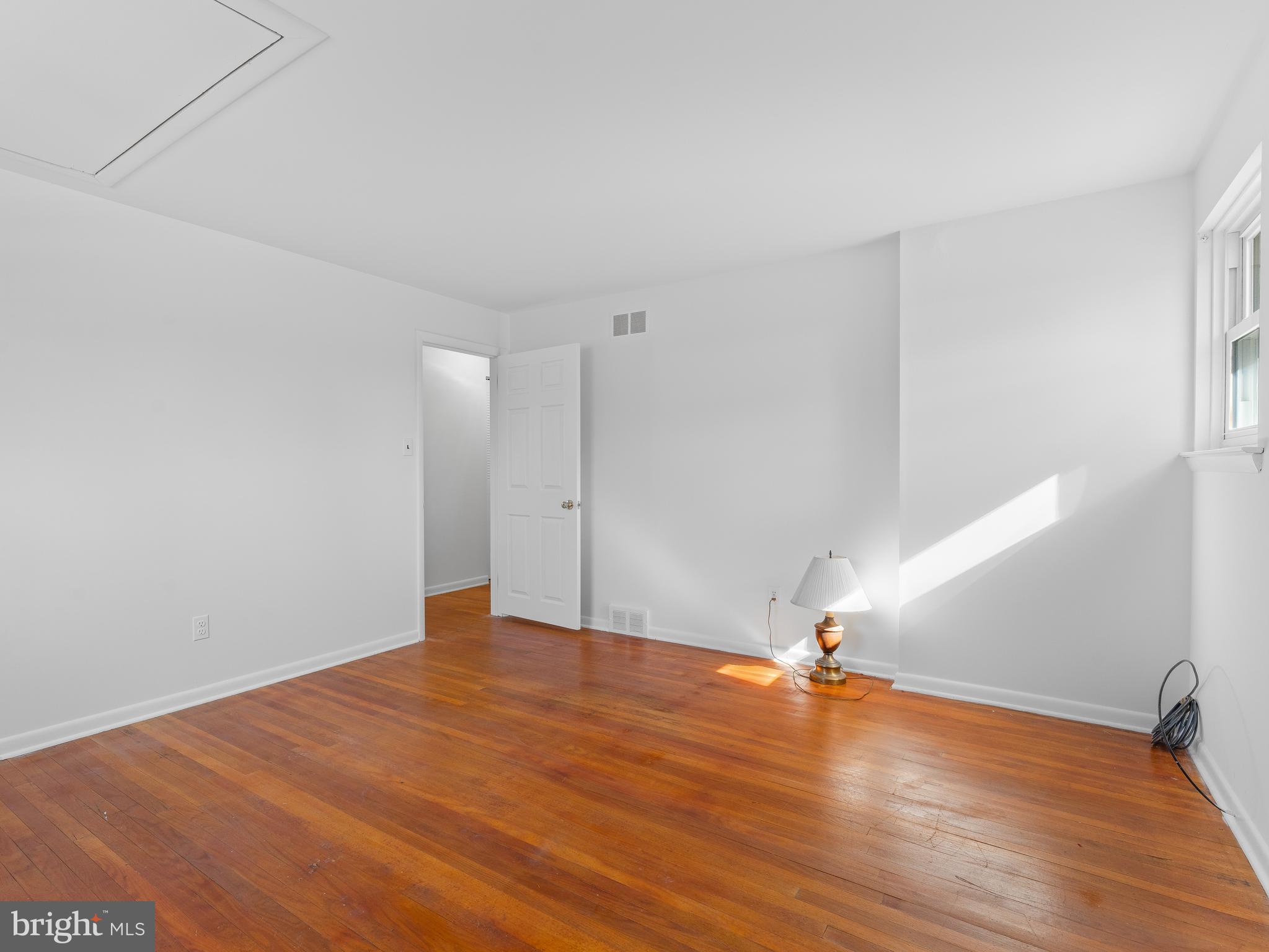 2437 Weir Road Aston, PA 19014 - Photo 11 of 25