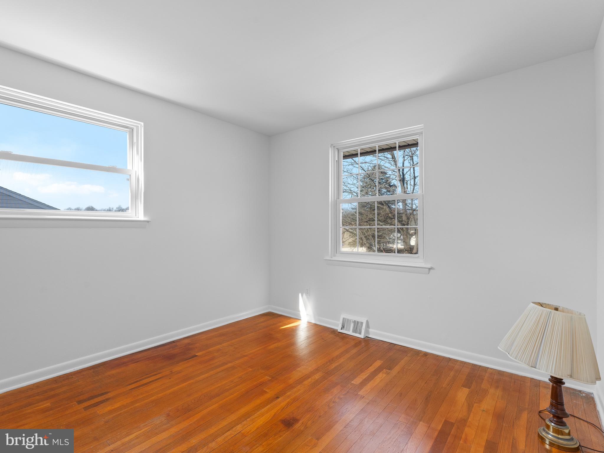 2437 Weir Road Aston, PA 19014 - Photo 14 of 25