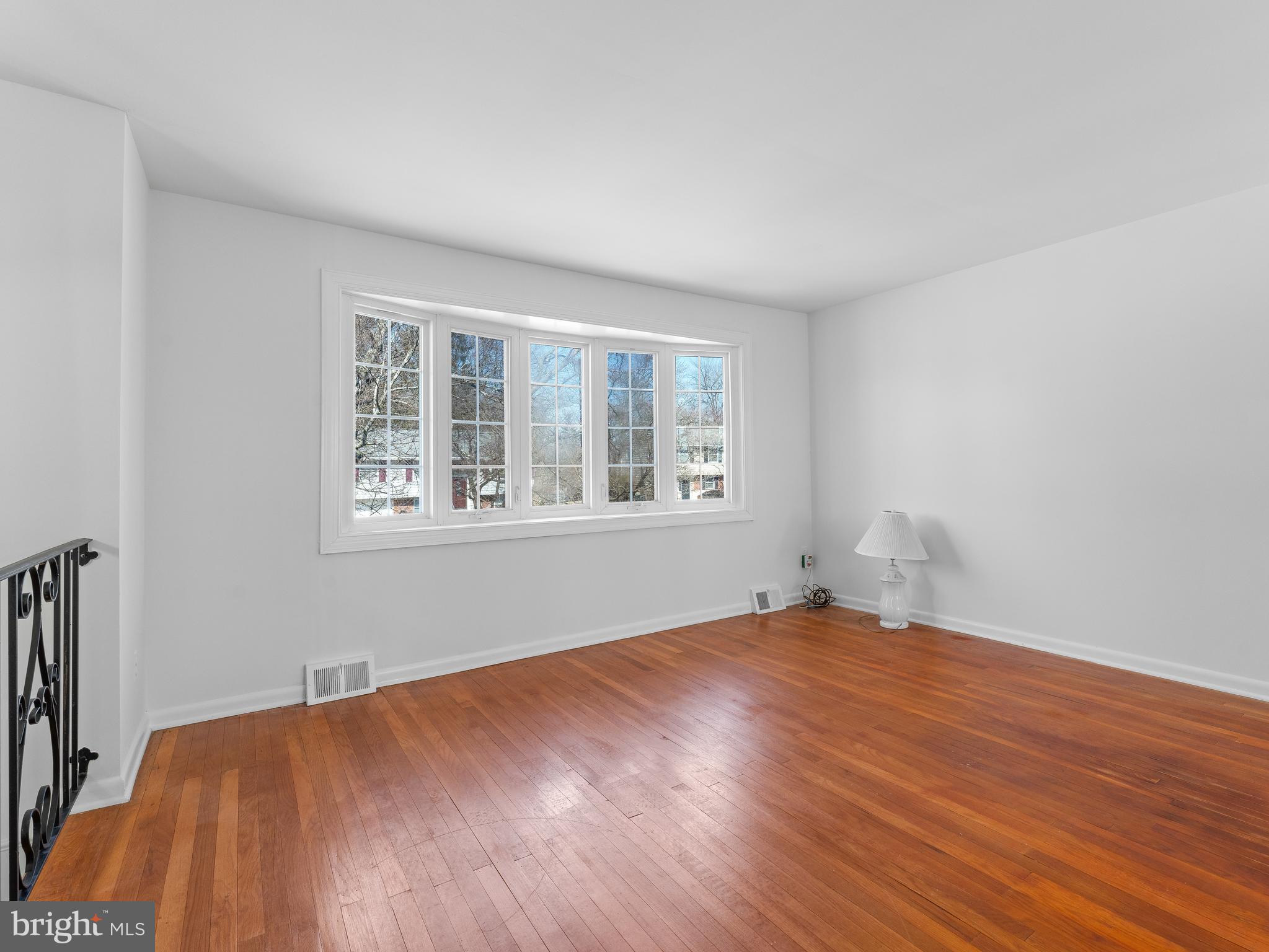 2437 Weir Road Aston, PA 19014 - Photo 3 of 25