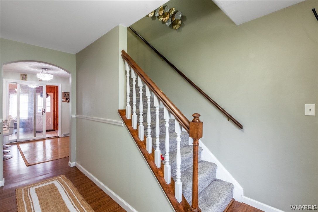 54 Mapleleaf Drive Amherst, NY 14221 - Photo 4 of 30