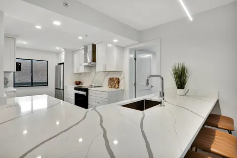 $579,000 | 501 Seafarer Circle, Unit 204, Jupiter, FL 33477