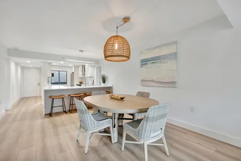 $579,000 | 501 Seafarer Circle, Unit 204, Jupiter, FL 33477