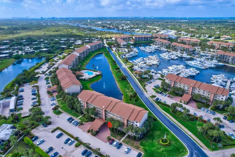 $579,000 | 501 Seafarer Circle, Unit 204, Jupiter, FL 33477