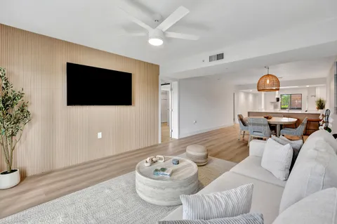 $579,000 | 501 Seafarer Circle, Unit 204, Jupiter, FL 33477