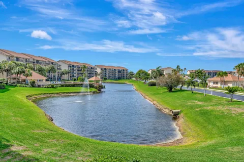 $579,000 | 501 Seafarer Circle, Unit 204, Jupiter, FL 33477