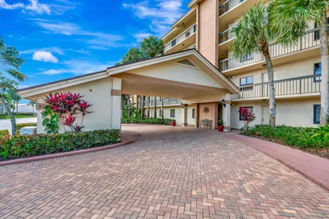 $579,000 | 501 Seafarer Circle, Unit 204, Jupiter, FL 33477