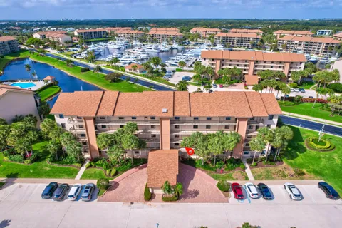 $579,000 | 501 Seafarer Circle, Unit 204, Jupiter, FL 33477