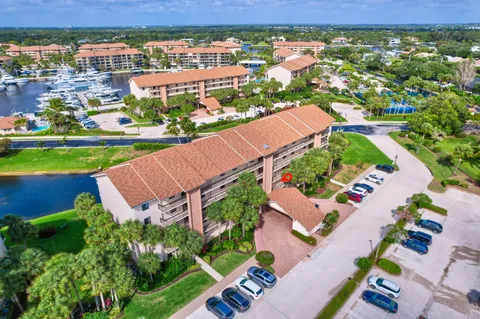 $579,000 | 501 Seafarer Circle, Unit 204, Jupiter, FL 33477