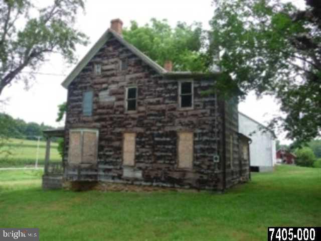3387 Sticks Road Glen Rock, PA 17327 - Photo 17 of 25 Gallery Image 17