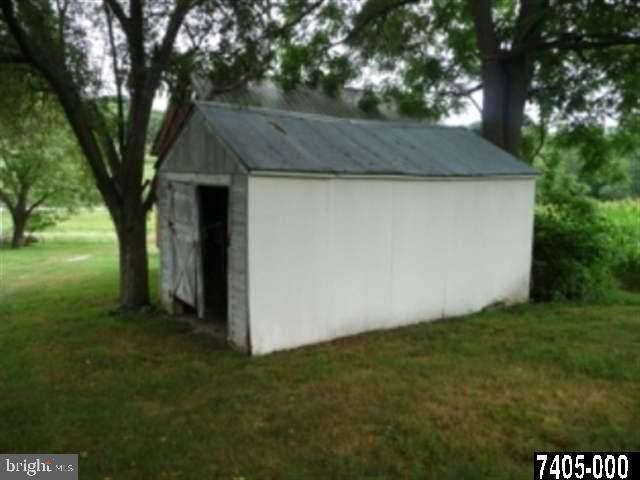 3387 Sticks Road Glen Rock, PA 17327 - Photo 6 of 25 Gallery Image 6