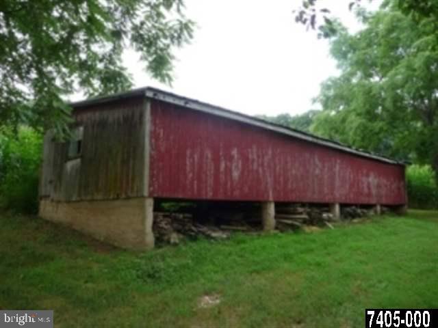 3387 Sticks Road Glen Rock, PA 17327 - Photo 7 of 25 Gallery Image 7