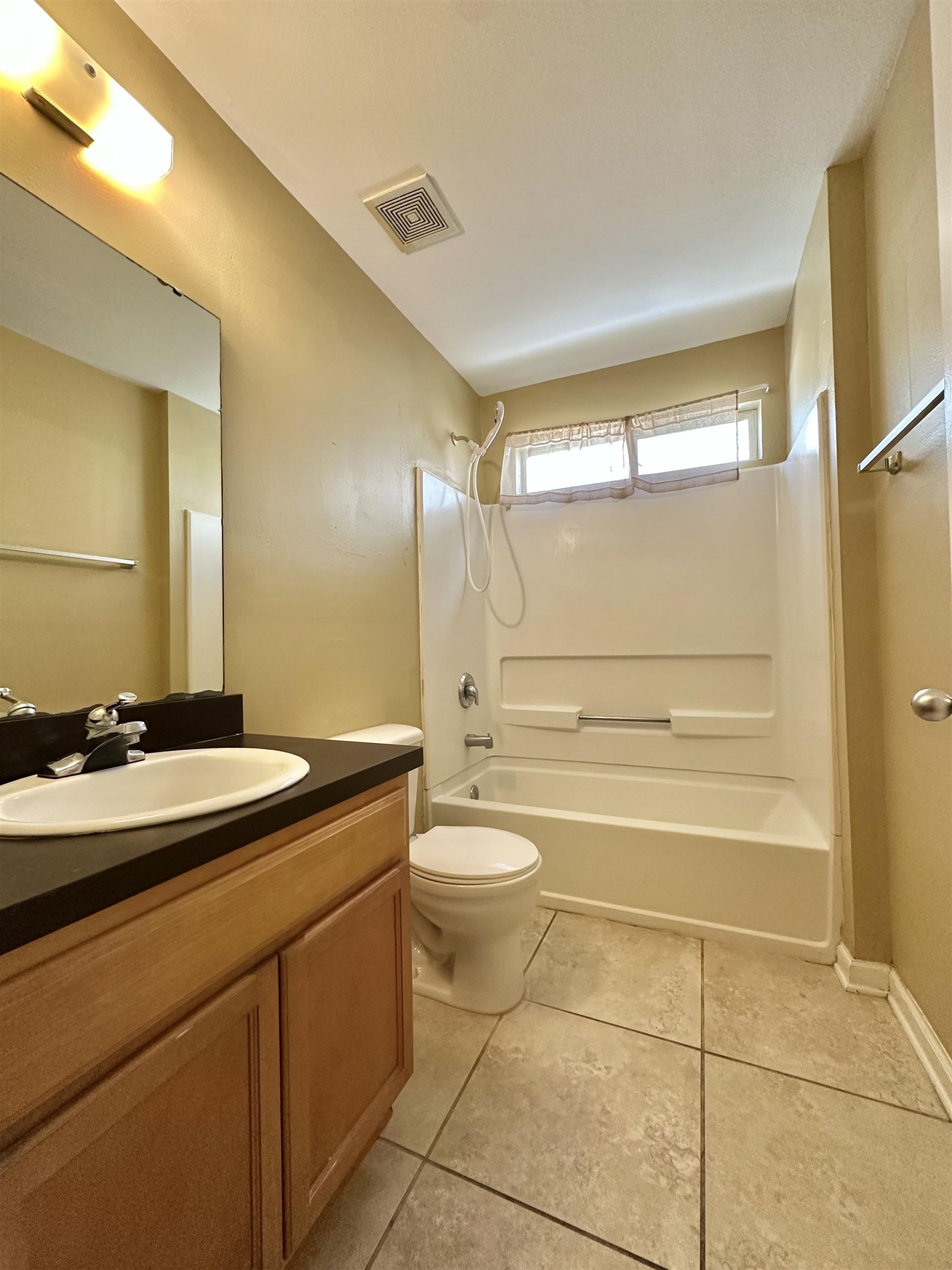 1417 Pullen Road, Unit 201 Tallahassee, FL 32303 - Photo 18 of 19