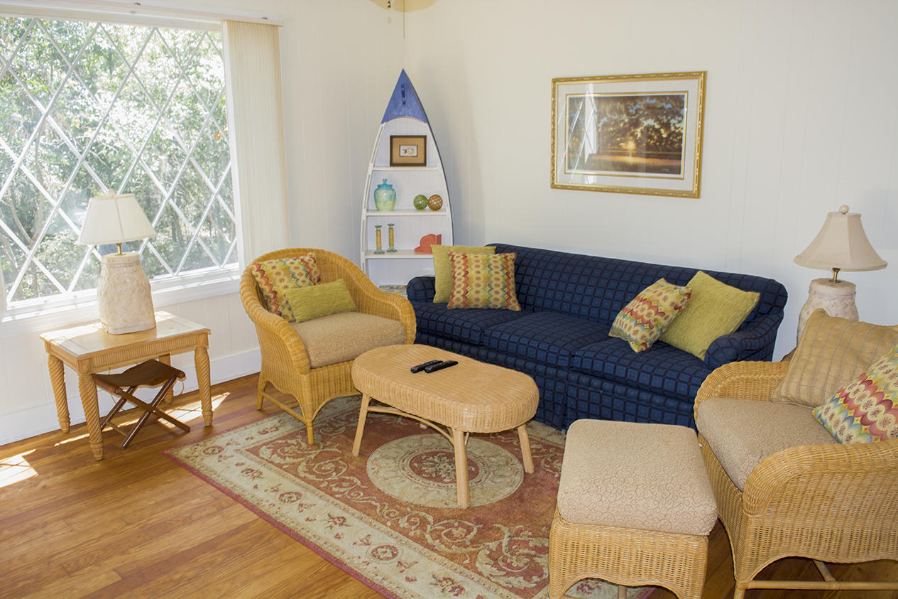 8370 Chisolm Plantation Road Edisto Island, SC 29438 - Photo 5 of 23 _DSC5569