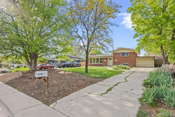 $3,100 | 8525 West 64th Place, Arvada, CO 80004