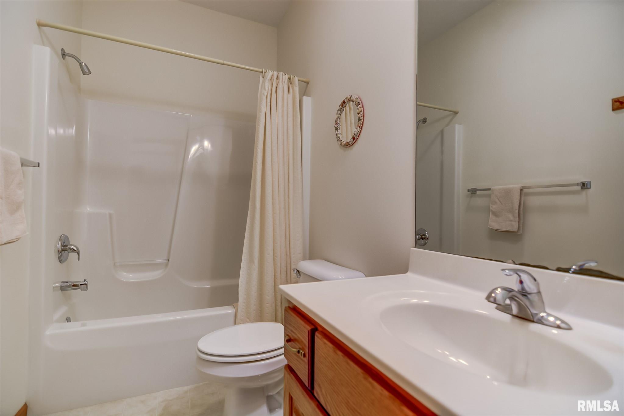 2501 Parsley Lane Springfield, IL 62711 - Photo 22 of 36 Gallery Image 22