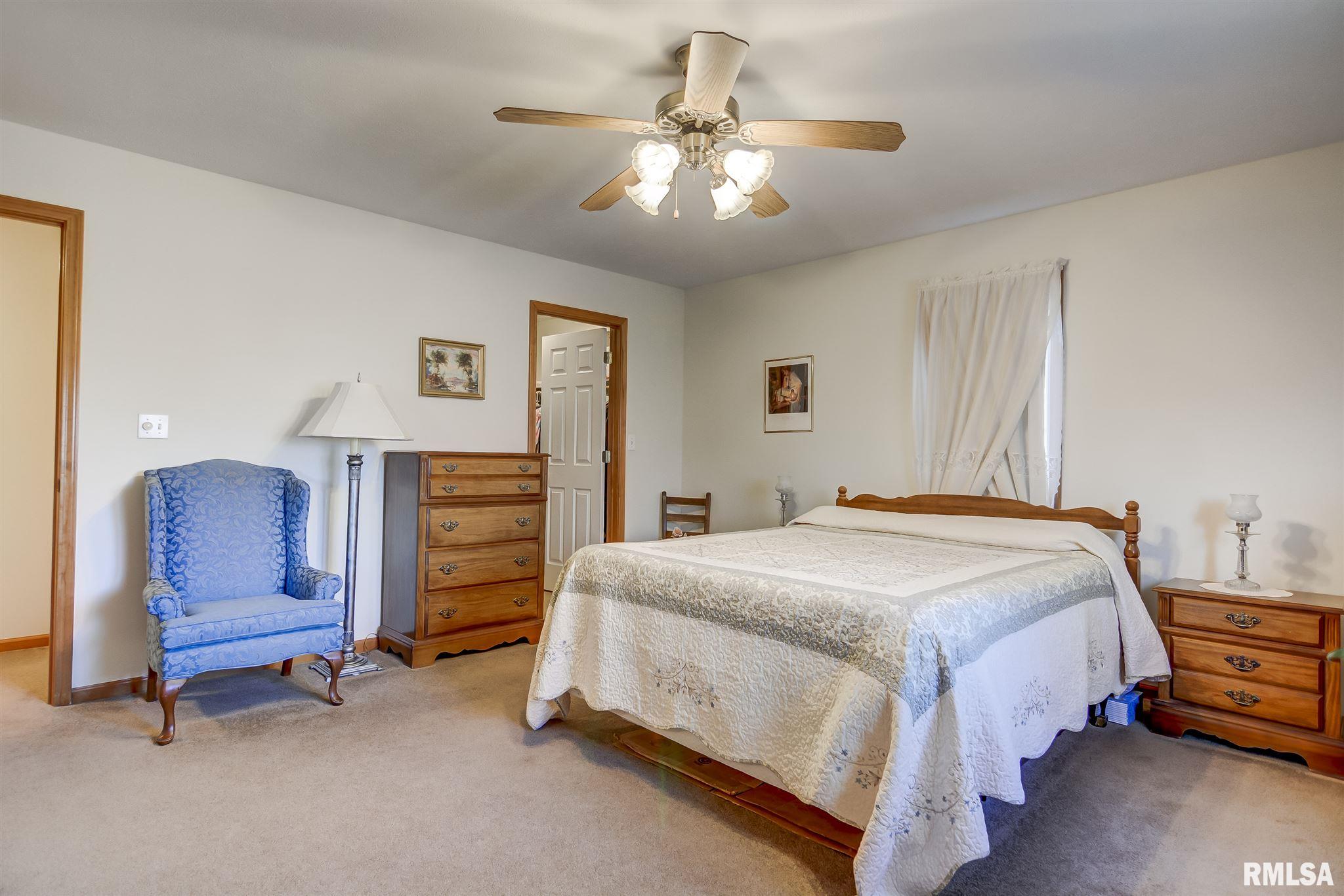 2501 Parsley Lane Springfield, IL 62711 - Photo 25 of 36 Gallery Image 25