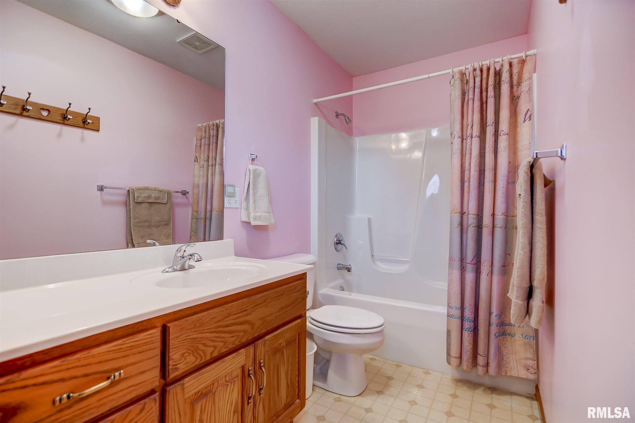 2501 Parsley Lane Springfield, IL 62711 - Photo 26 of 36 Gallery Image 26