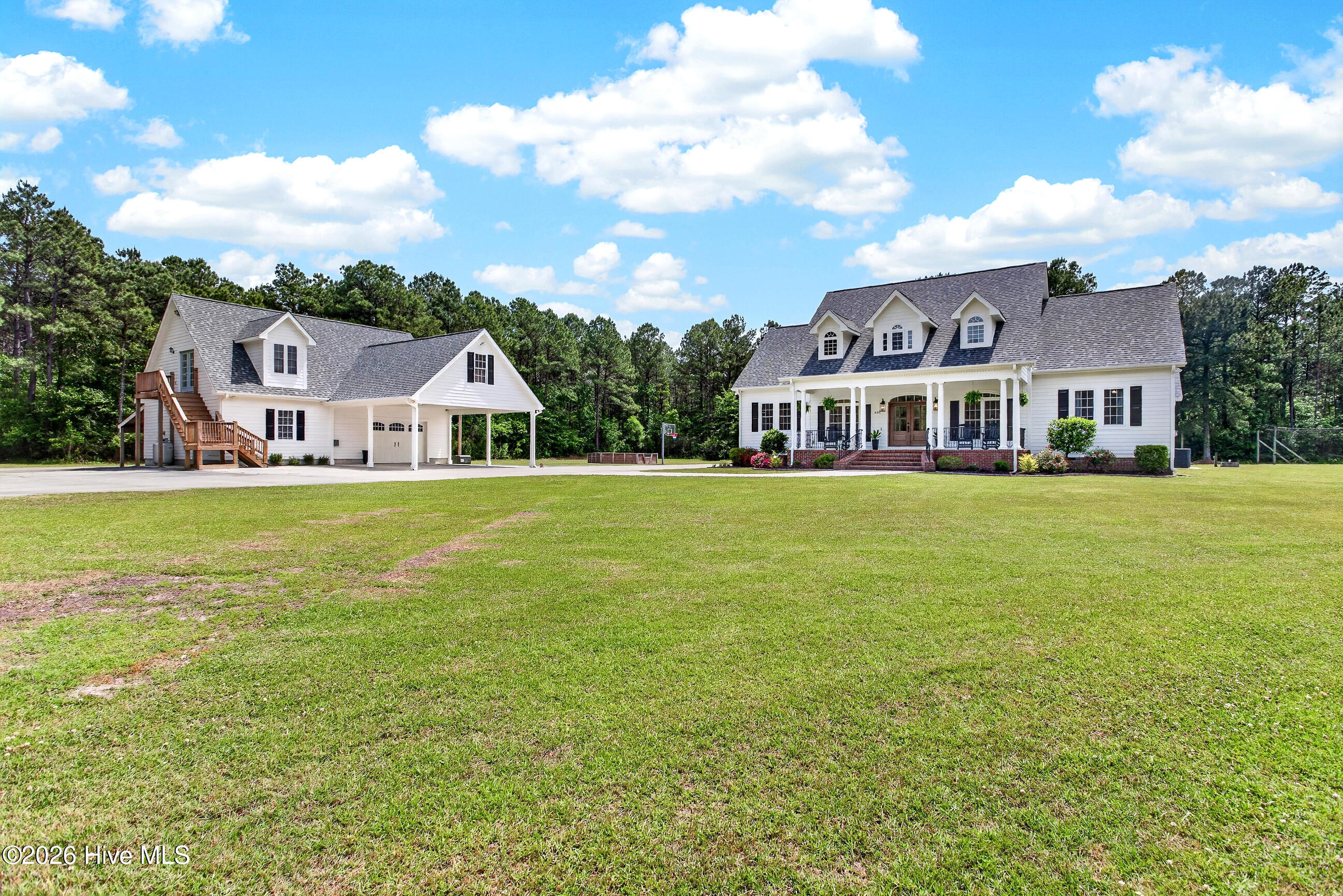 635 Richlands Loop Road Richlands, NC 28574 - Photo 2 of 72 01-3