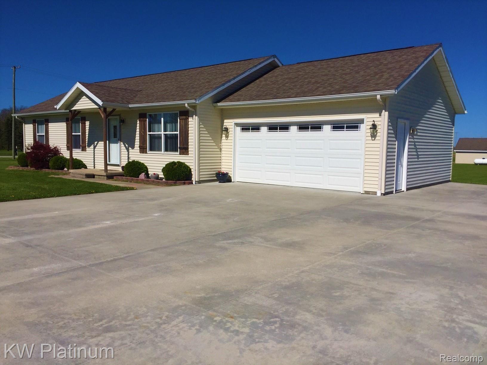 7244 Vincent Road Jeddo, MI 48032 - Photo 2 of 23 IMG_6262 (1).jpg