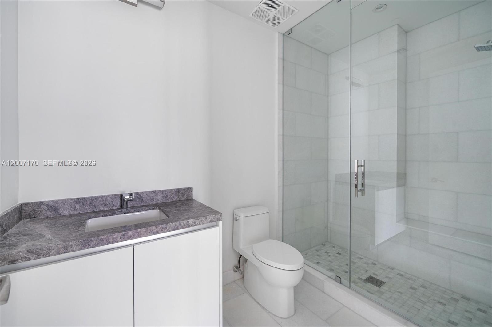 175 Southeast 25th Road, Unit 1904 Miami, FL 33129 - Photo 19 of 41 Gallery Image 19