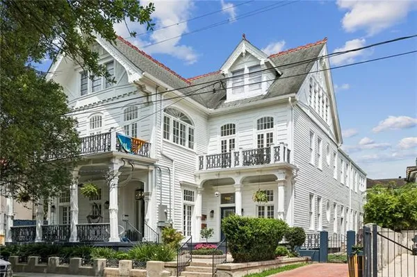 $4,900 | 1615 Peniston Street, Unit A, New Orleans, LA 70115