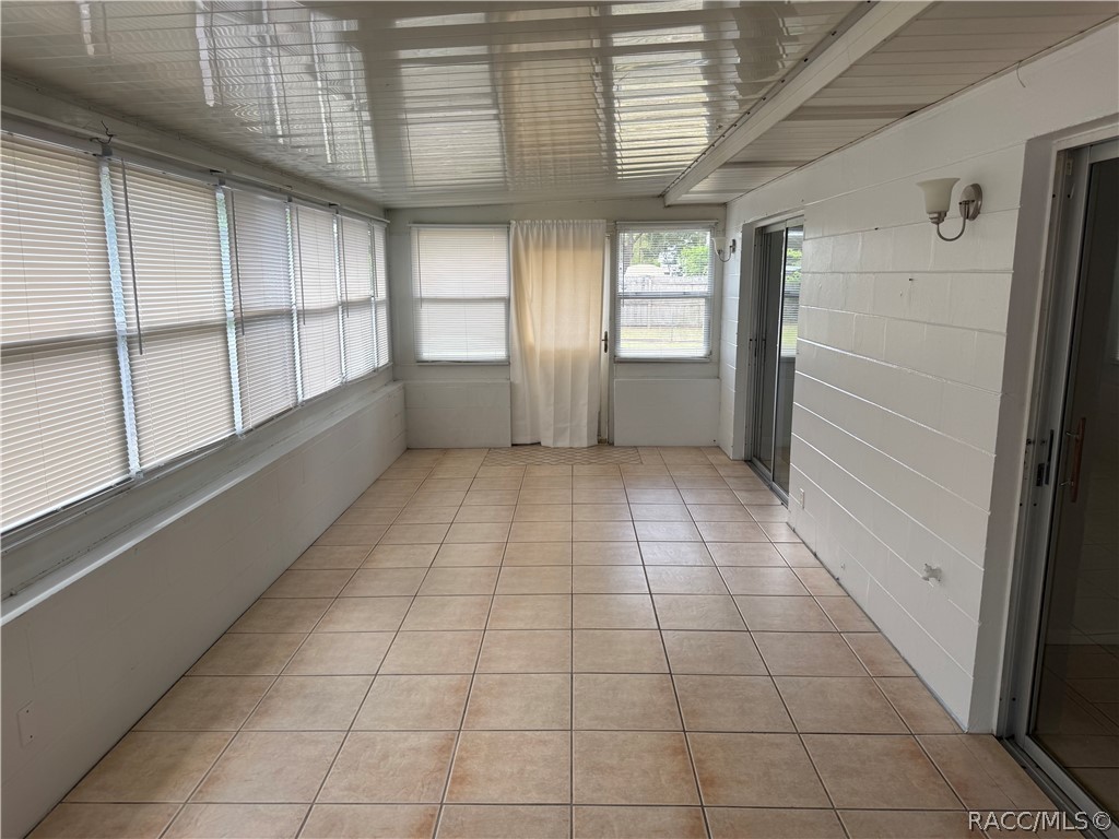 21696 Southwest Raintree Street Dunnellon, FL 34431 - Photo 2 of 26