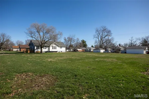 $159,000 | 705 North Macoupin Street, Gillespie, IL 62033