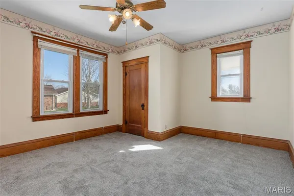 $159,000 | 705 North Macoupin Street, Gillespie, IL 62033
