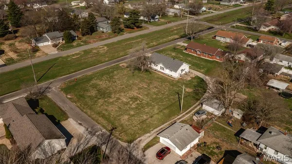 $159,000 | 705 North Macoupin Street, Gillespie, IL 62033