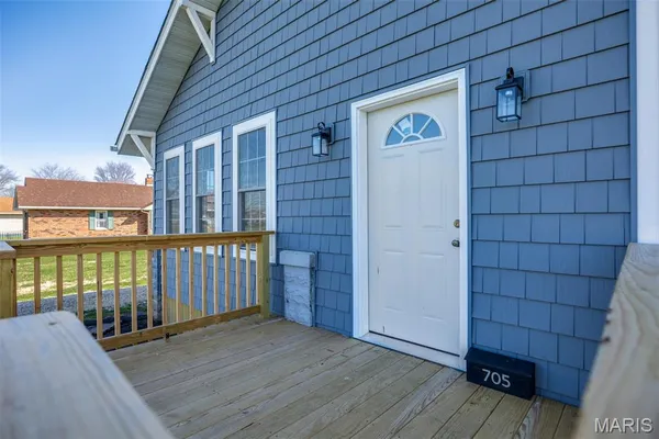 $159,000 | 705 North Macoupin Street, Gillespie, IL 62033