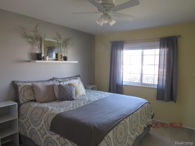 2096 Elmcrest Road Sterling Heights, MI 48310 - Photo 11 of 26 IMG_4041.JPG