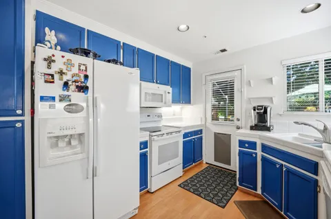 $985,000 | 379 Vía Navona, Morgan Hill, CA 95037