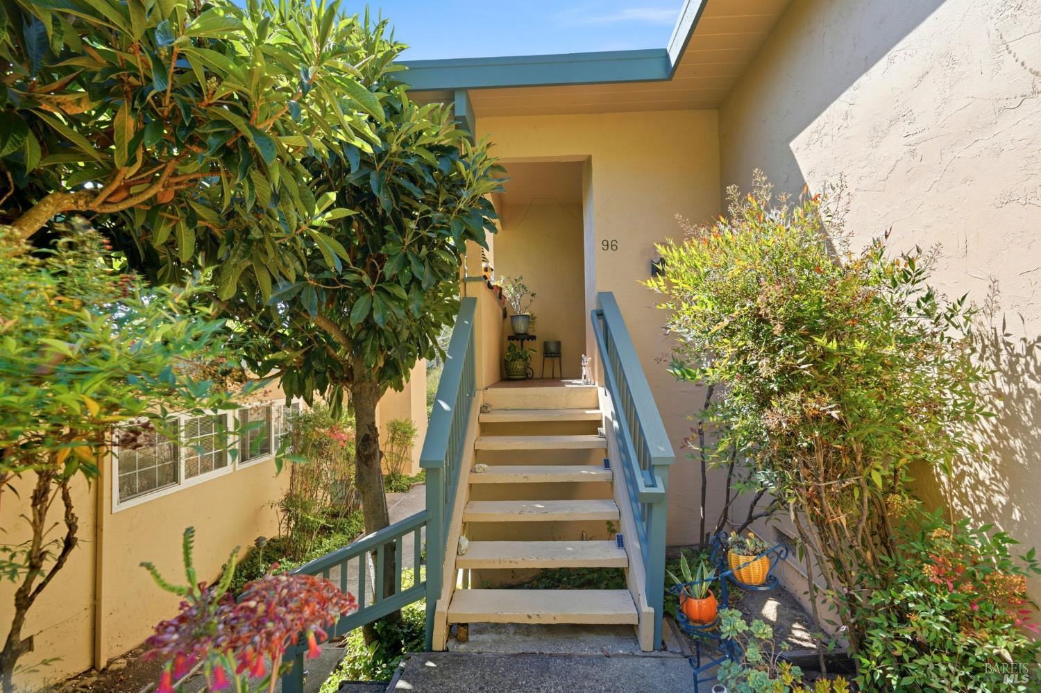 92-96 Elizabeth Way San Rafael, CA 94901 - Photo 19 of 28 Gallery Image 19