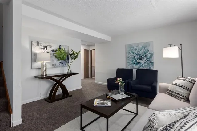 $1,395 | 2900 Northwest Mill Place, Blue Springs, MO 64015